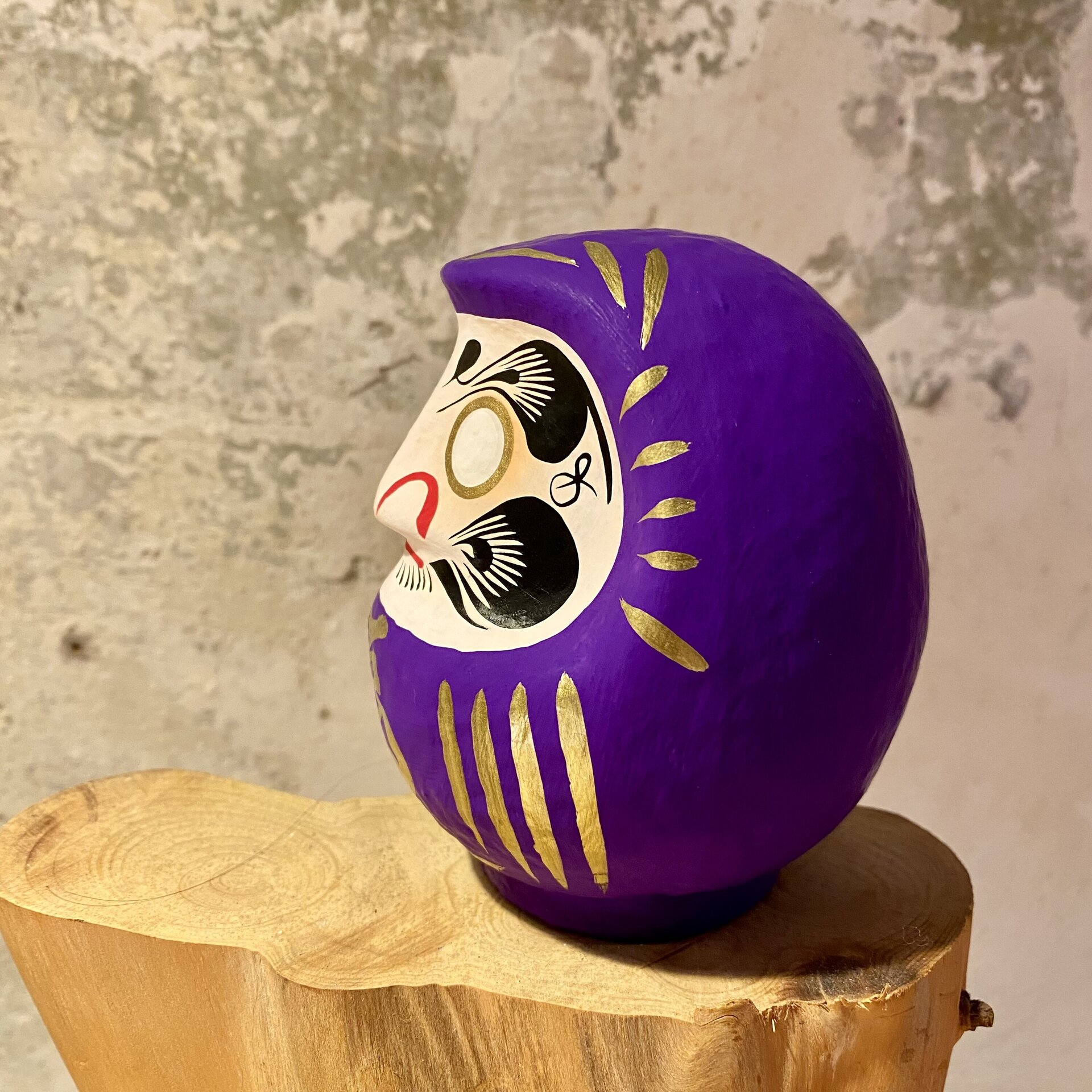 Daruma Takasaki Violeta - 2