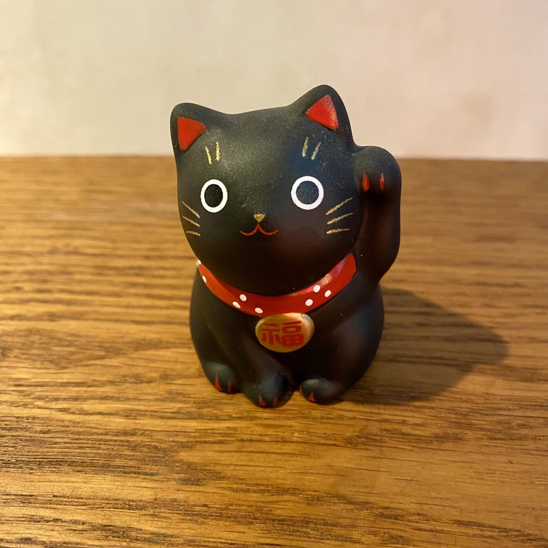 Maneki Neko Negro (Protección de hogar y quitar las energías negativas) - 2
